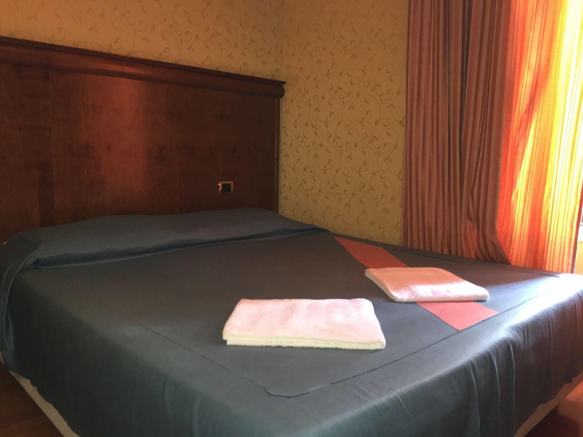 Hotel Divine Roma Eksteriør bilde