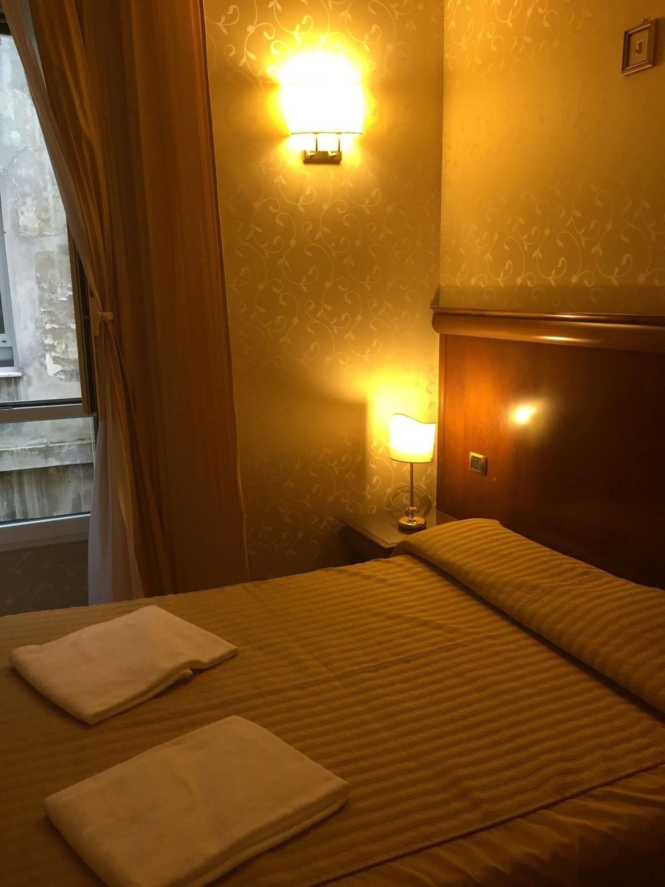 Hotel Divine Roma Eksteriør bilde