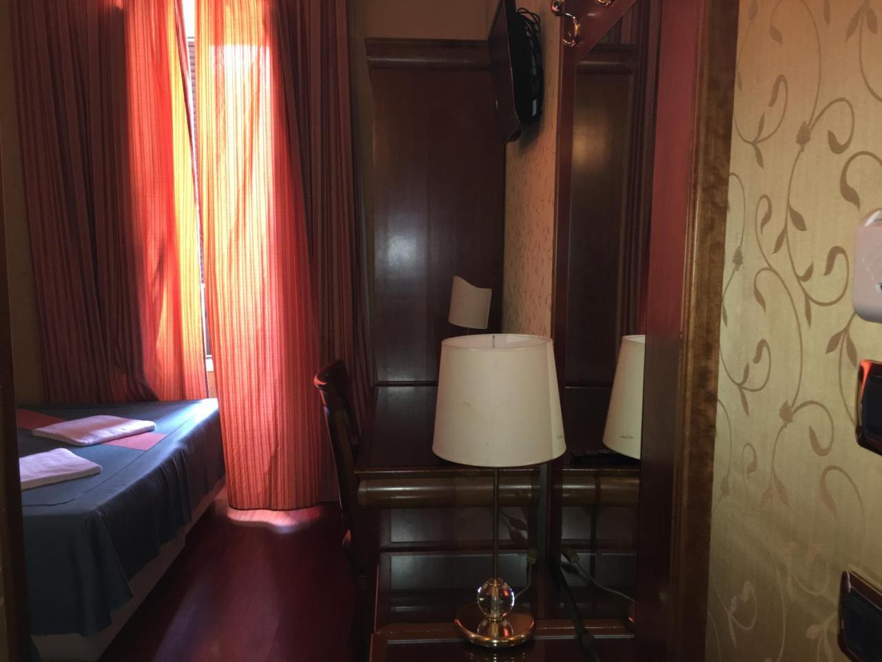 Hotel Divine Roma Eksteriør bilde